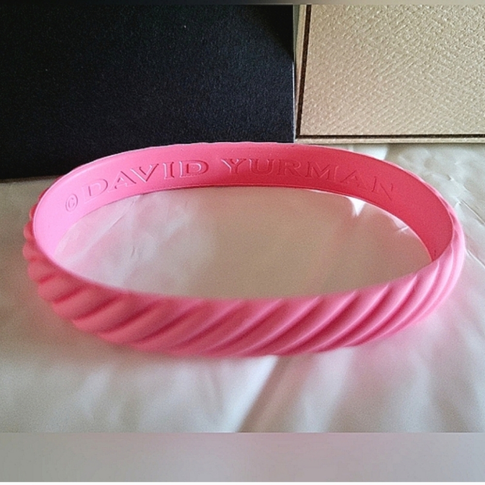 🌟 💖 David Yurman 10mm Pink Limited Edition Charitable Rubber Bracelet